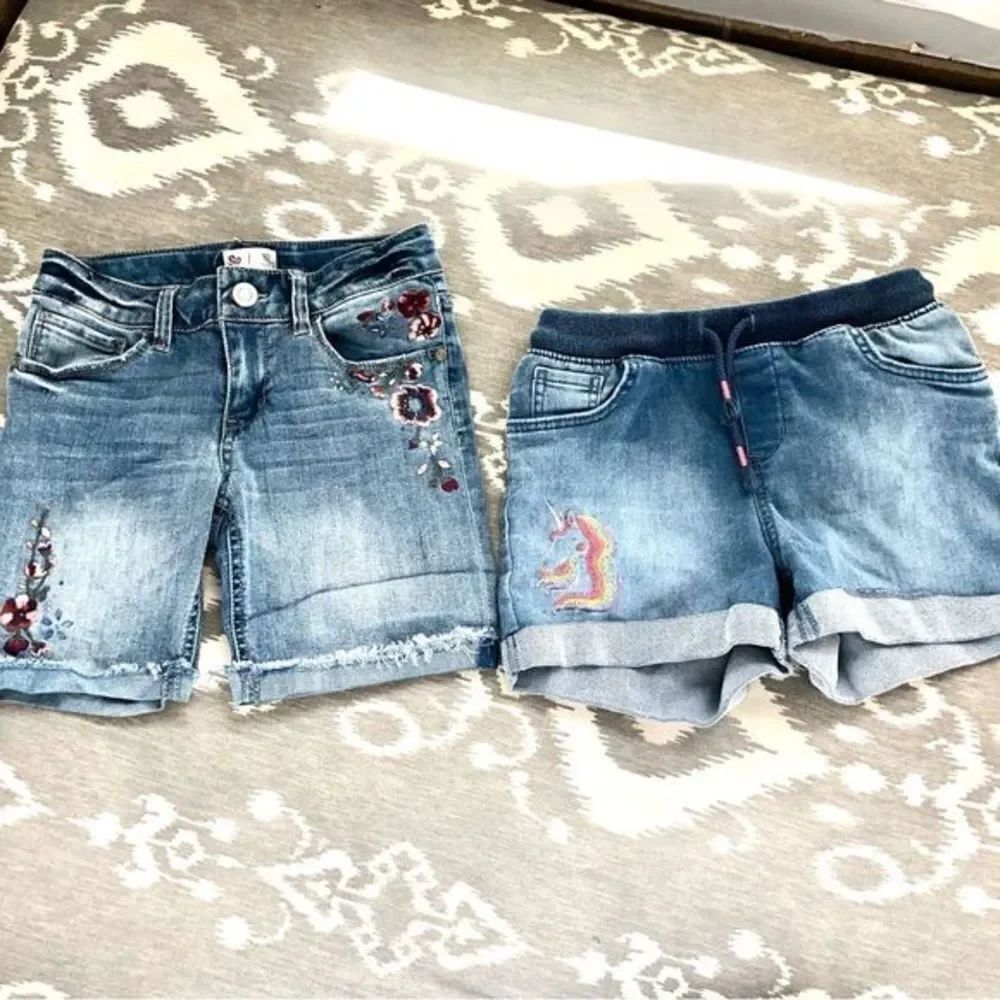 Cat & Jack, So embellished denim jean shorts girls size L